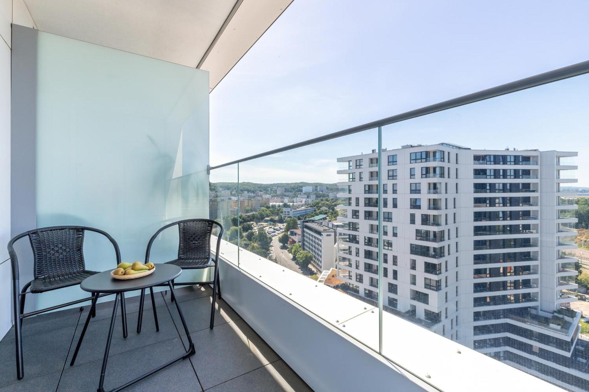 Apartament Na 15 Pietrze Z Widokiem Na Zatoke W Gdyni I Parkingiem By Noclegi Renters غدينيا المظهر الخارجي الصورة